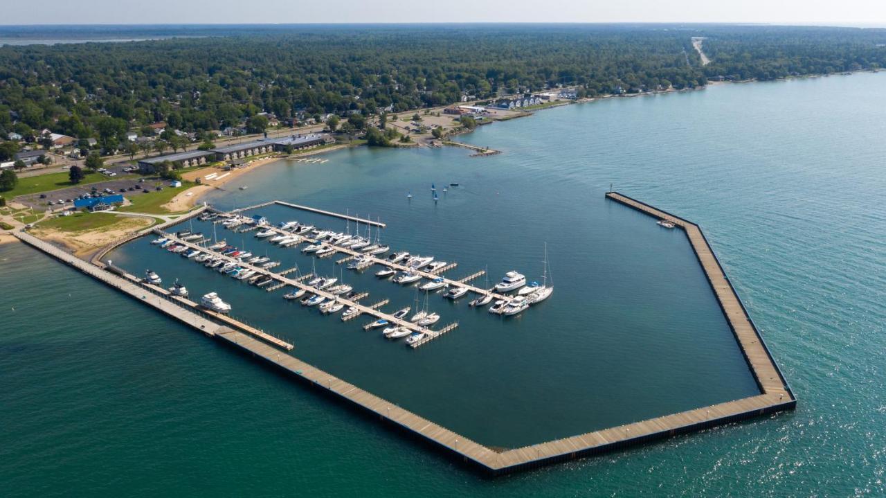 Tawas Bay Beach Resort & Conference Center East Tawas Esterno foto
