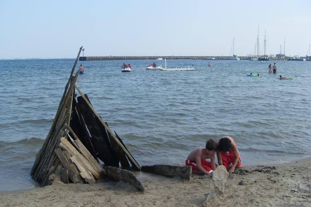Tawas Bay Beach Resort & Conference Center East Tawas Esterno foto